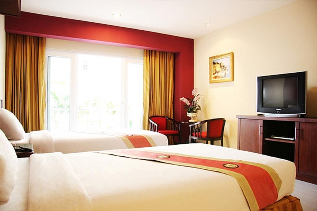 Rita Resort & Residence Pattaya Bagian luar foto